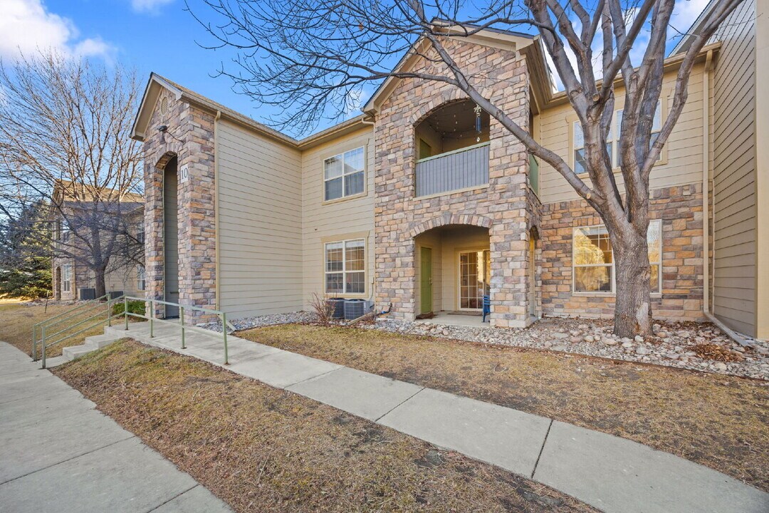 5620 Fossil Creek Pkwy in Fort Collins, CO - Building Photo