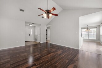 6545 Fern St in Navarre, FL - Building Photo - Building Photo