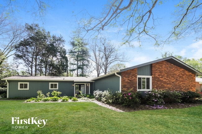 640 Valley Brook Ln in Winston-Salem, NC - Foto de edificio - Building Photo