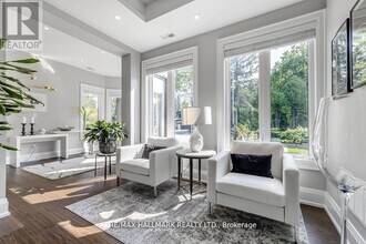 16 Tadcaster Pl in Toronto, ON - Building Photo - Building Photo
