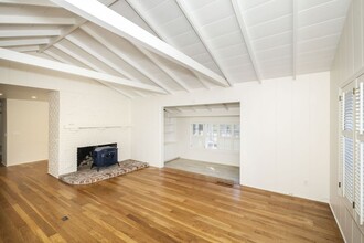 2599 Waverley St in Palo Alto, CA - Building Photo - Building Photo