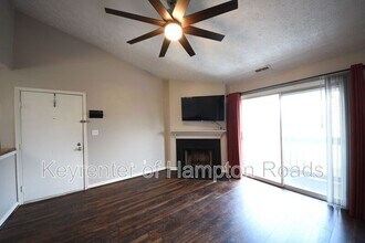 79 Cape Dorey Dr in Hampton, VA - Building Photo - Building Photo