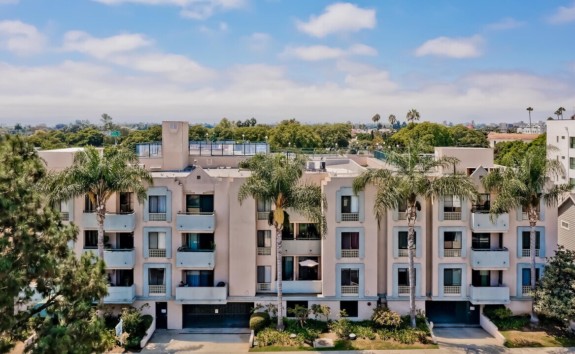 2491 Purdue Ave, Unit #323 in Los Angeles, CA - Building Photo