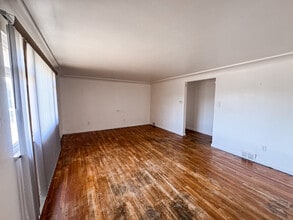 11 Raymond St in Dravosburg, PA - Building Photo - Building Photo