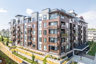 Sierra Ridge in Maple Ridge, BC - Building Photo