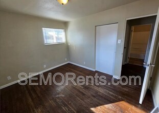 117 Glen Garry Rd in St. Louis, MO - Building Photo - Building Photo