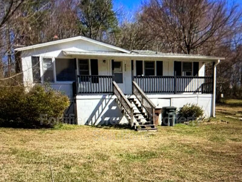 4400 Voss Ave in Greensboro, NC - Foto de edificio