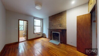 504 West 44th Street in New York, NY - Foto de edificio - Floor Plan