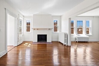 852 Farmington Ave in West Hartford, CT - Building Photo - Building Photo