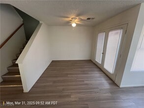 1303 Ebbetts Pass in Las Vegas, NV - Building Photo - Building Photo