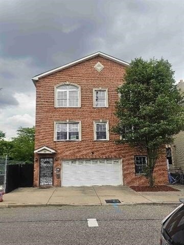 289 Arlington Ave in Jersey City, NJ - Building Photo