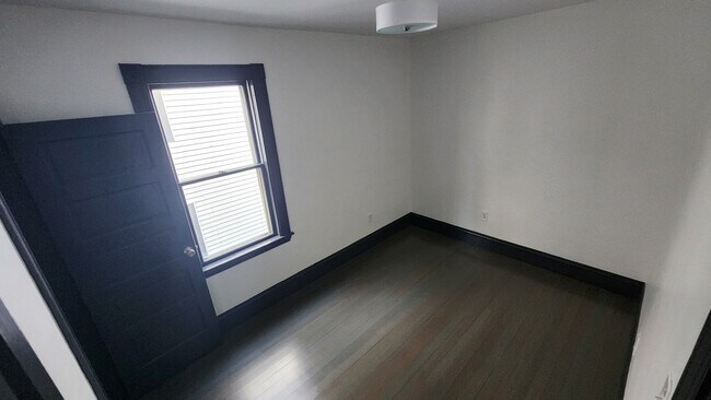 19 Peverell St in Boston, MA - Building Photo - Building Photo
