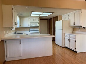 10517 Oak Chapel Dr in Fort Wayne, IN - Building Photo - Building Photo