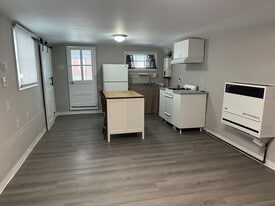 4935 8th Ave in Temple, PA - Building Photo