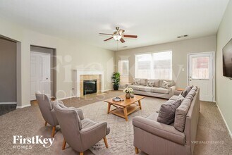 4162 Wells Mark Dr in Humble, TX - Foto de edificio - Building Photo