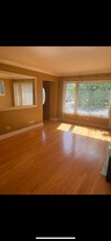 5501 N Mobile Ave in Chicago, IL - Building Photo - Building Photo