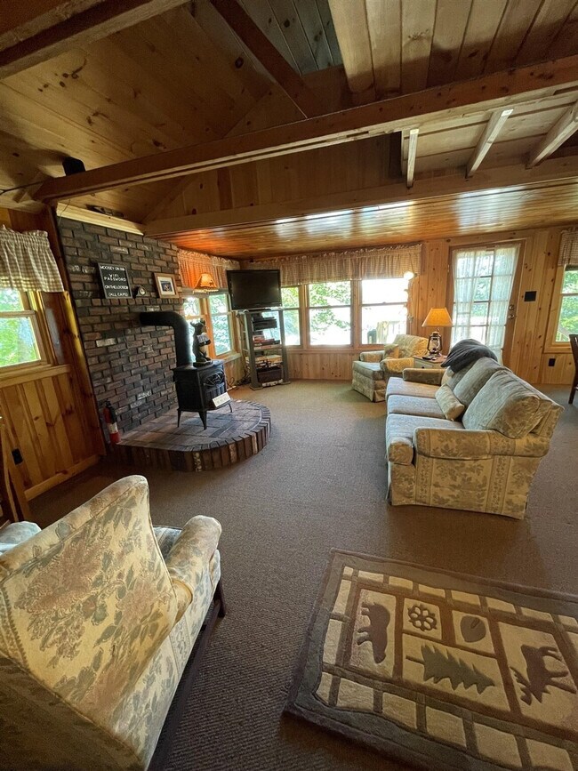617 Peabody Pond Rd