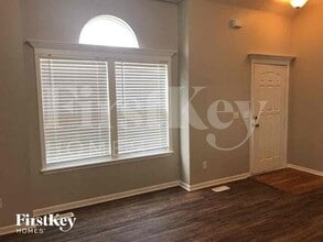 8635 NE 101st St in Kansas City, MO - Building Photo - Building Photo