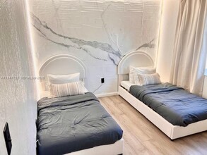 601 NW 10th St in Hallandale Beach, FL - Building Photo - Building Photo