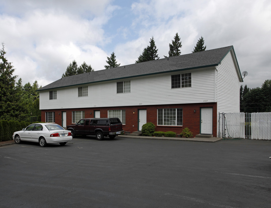 21621 SE Alder St in Gresham, OR - Building Photo