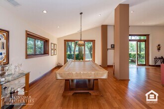 15083 Trestle Glen Dr in Glen Ellen, CA - Building Photo - Building Photo