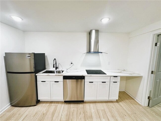 2371 Cresta Dr, Unit 2371 Lower in Decatur, GA - Foto de edificio - Building Photo
