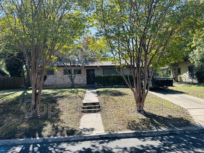 2914 Greenacres St in San Antonio, TX - Foto de edificio - Building Photo