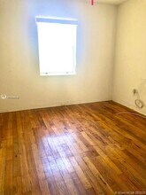 15 Santillane Ave-Unit -3 in Coral Gables, FL - Building Photo - Building Photo