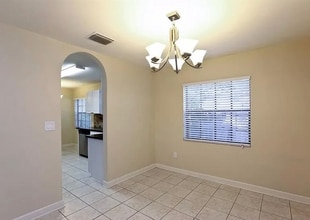 9140 SW 178th Terrace in Palmetto Bay, FL - Foto de edificio - Building Photo
