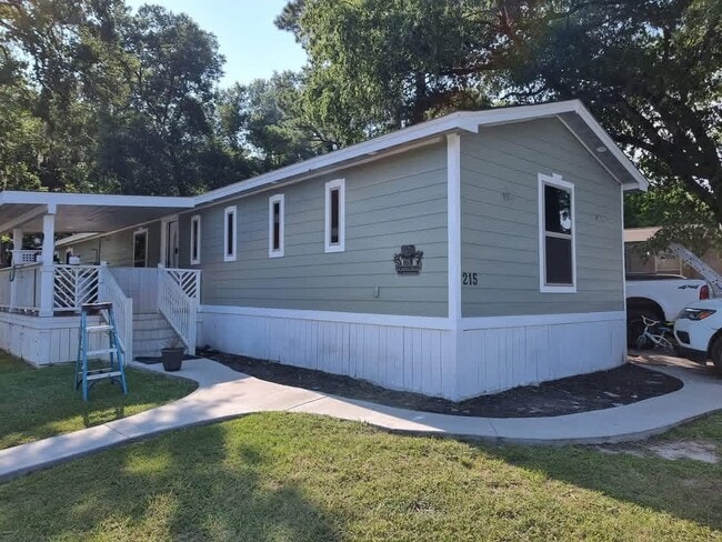 property at 660 Maxey Rd
