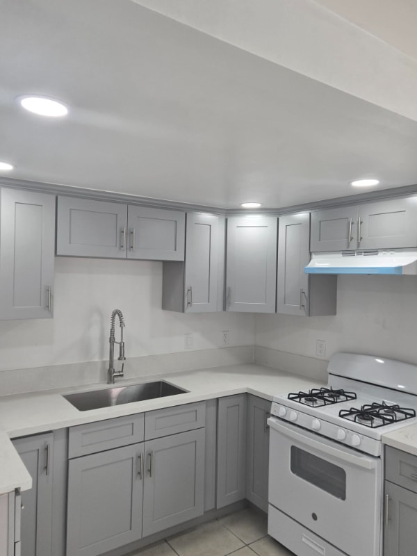 14906 Lemoli Ave, Unit C in Gardena, CA - Foto de edificio - Building Photo