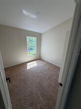 1532 Blue Magnolia Rd in Brandon, FL - Building Photo - Building Photo