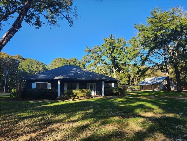 1174 Old Prattville Rd in Millbrook, AL - Building Photo - Building Photo