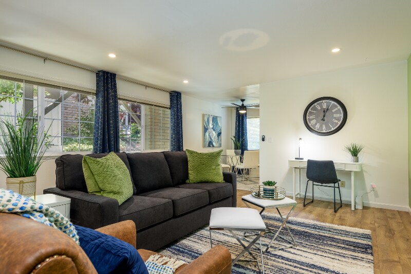 3561 Farm Hill Blvd in Redwood City, CA - Building Photo