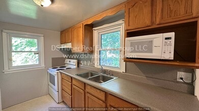5620 Joshua St in Lansing, MI - Building Photo - Building Photo