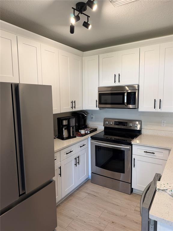 1532 Blue Magnolia Rd in Brandon, FL - Building Photo - Building Photo