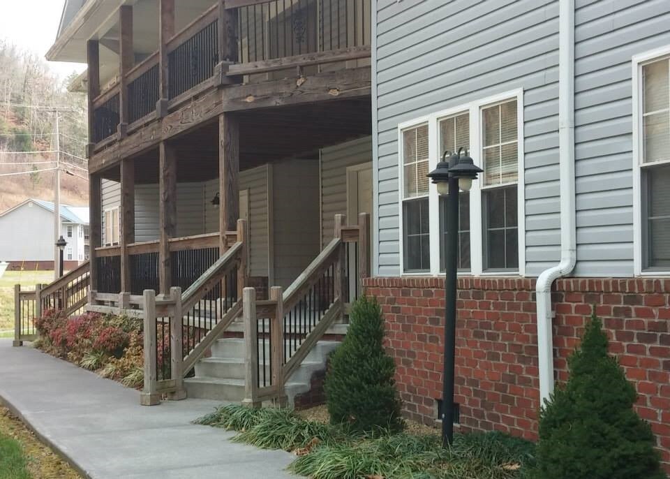 The Place at Slate Creek Apartments in Grundy, VA