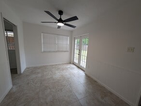 14106 Locke Ln in Houston, TX - Building Photo - Building Photo
