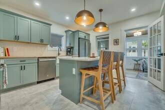 15 Woodbury in Portsmouth, NH - Building Photo - Building Photo