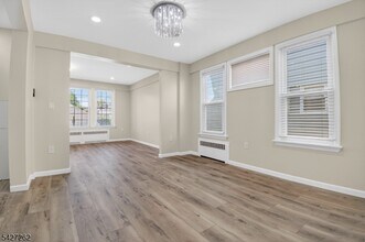 29 Wolf Pl in Irvington, NJ - Building Photo - Building Photo
