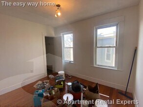 59 Conwell Ave in Somerville, MA - Building Photo - Building Photo