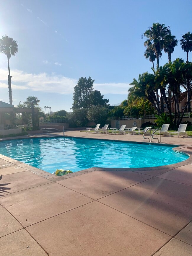7102 Phelps Rd in Goleta, CA - Building Photo - Building Photo