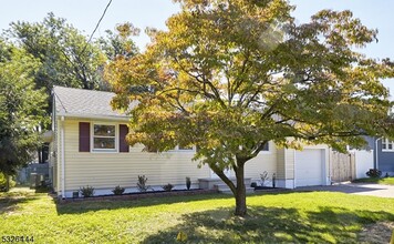 1345 W 5th St in Plainfield, NJ - Building Photo - Building Photo