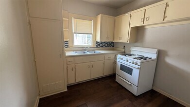 2010 Taft St in Houston, TX - Building Photo - Building Photo