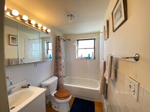 62 Degraw St in Brooklyn, NY - Building Photo - Building Photo