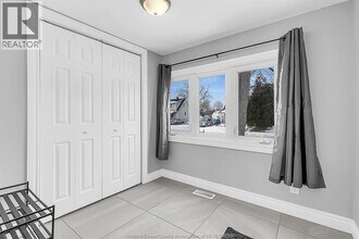687 Stanley St in Windsor, ON - Building Photo - Building Photo