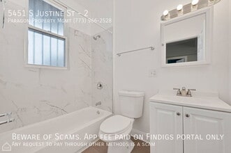 5451 S Justine St in Chicago, IL - Building Photo - Building Photo