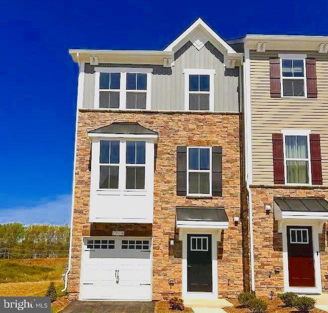 7924 Olive Branch Ln in Laurel, MD - Building Photo