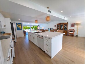 720 Eastwind Dr in North Palm Beach, FL - Building Photo - Building Photo