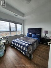 395 Dundas St W in Oakville, ON - Building Photo - Building Photo